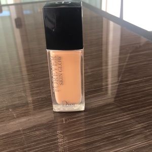 Dior Forever Skin Glow Foundation